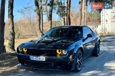 Купе Dodge Challenger 2016 в Києві