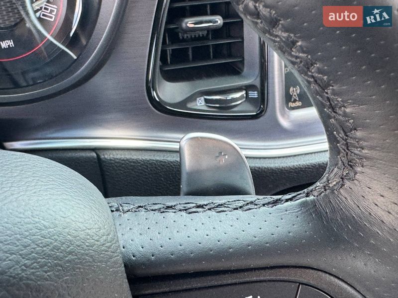 Купе Dodge Challenger 2016 в Киеве фото 22 Купе Dodge Challenger 2016 в Киеве