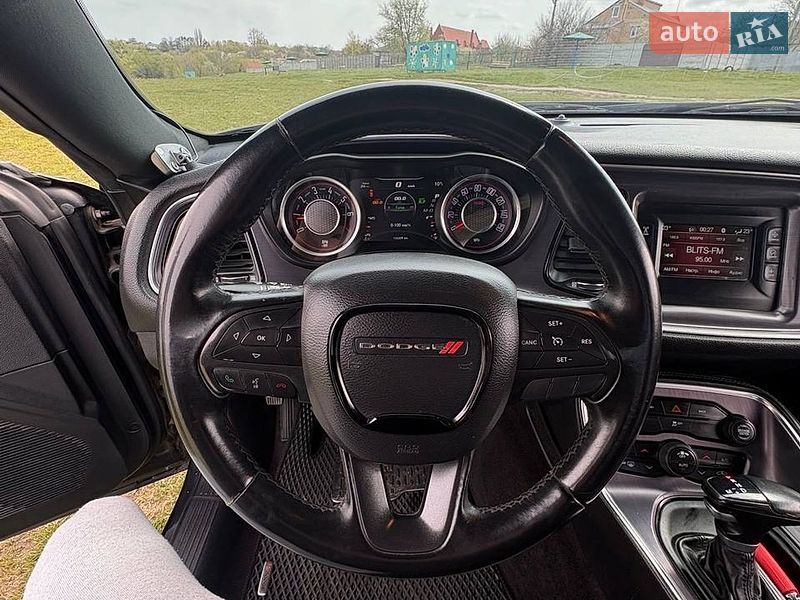 Купе Dodge Challenger 2015 в Киеве