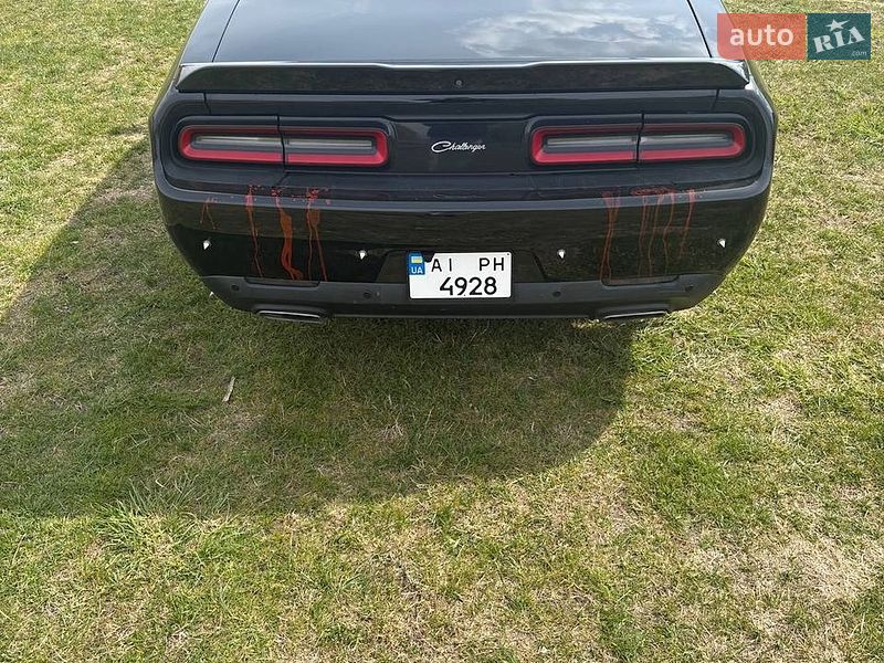 Купе Dodge Challenger 2015 в Киеве