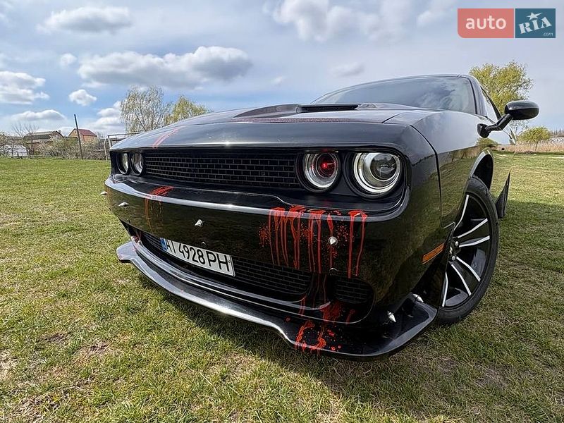 Купе Dodge Challenger 2015 в Киеве