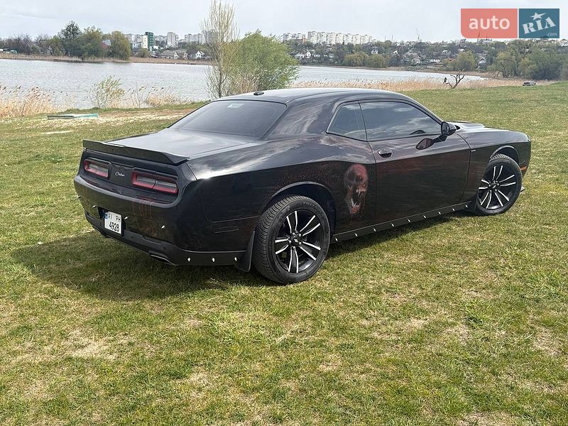 Купе Dodge Challenger 2015 в Киеве