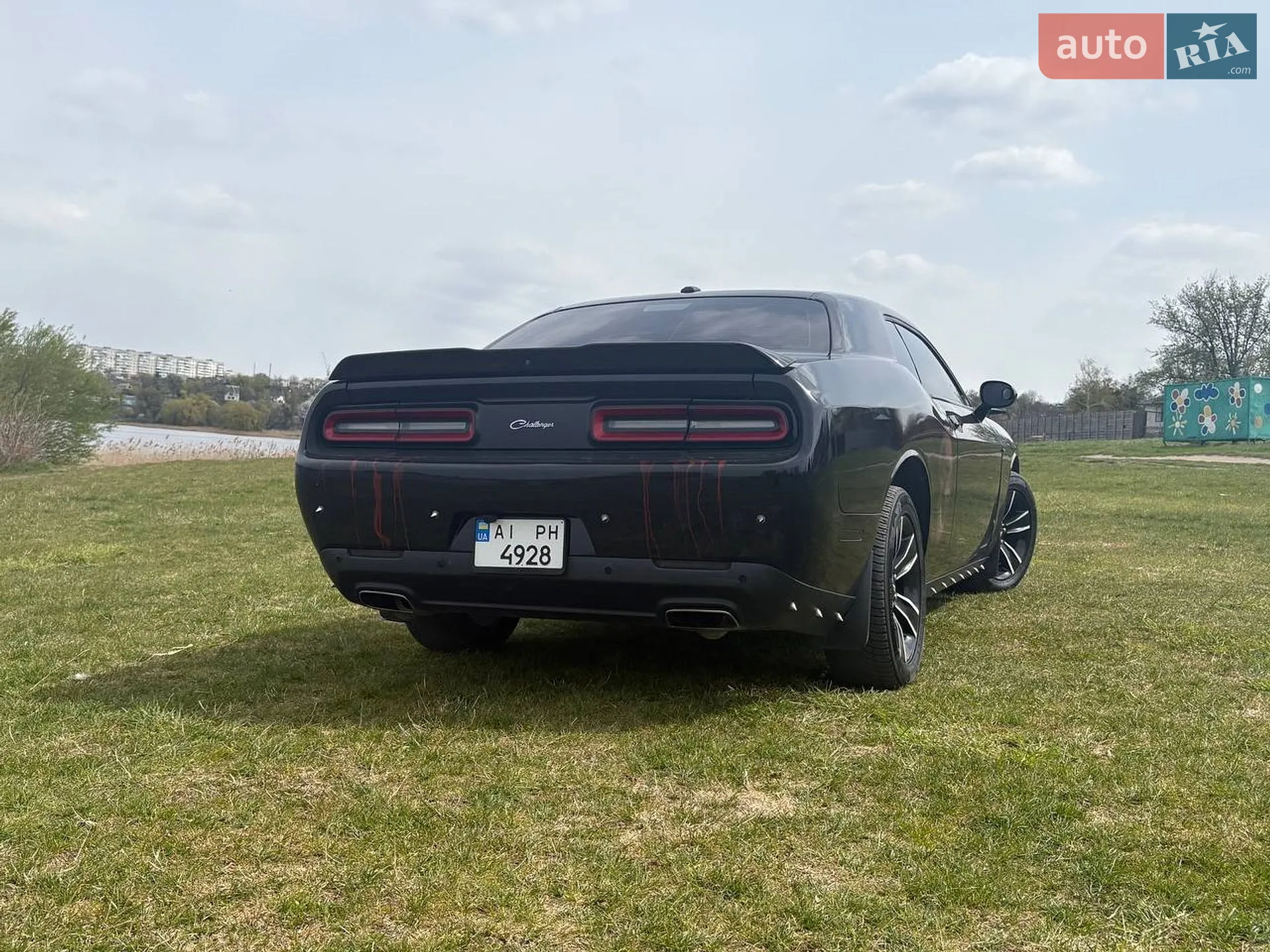 2015 Dodge Challenger - мініатюра 25