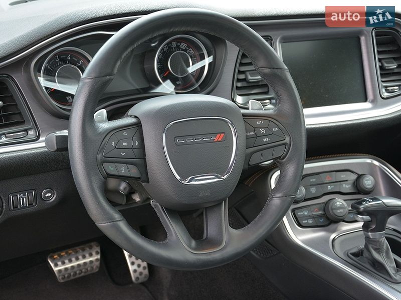 Купе Dodge Challenger 2015 в Киеве