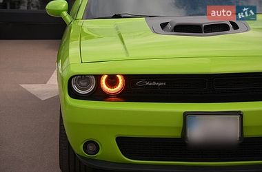 Купе Dodge Challenger 2015 в Киеве