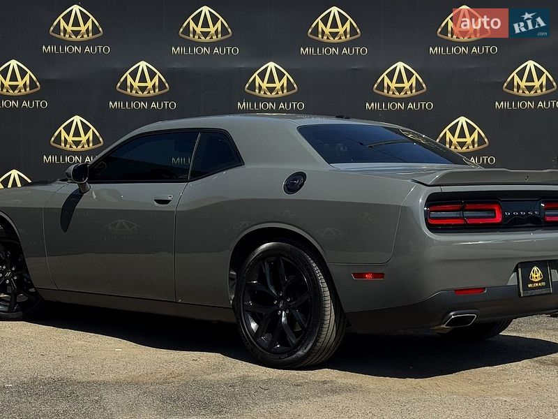 Купе Dodge Challenger 2019 в Киеве