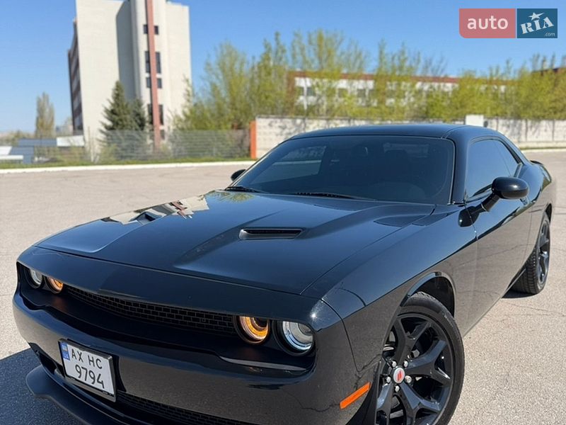Купе Dodge Challenger 2018 в Харкові