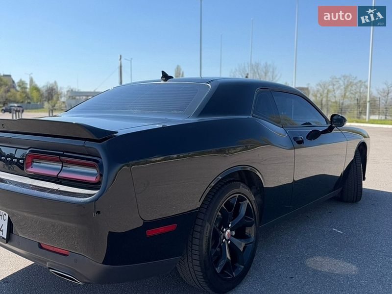 Купе Dodge Challenger 2018 в Харкові