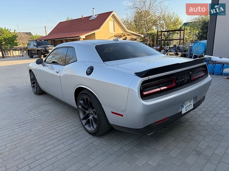 Купе Dodge Challenger 2020 в Киеве