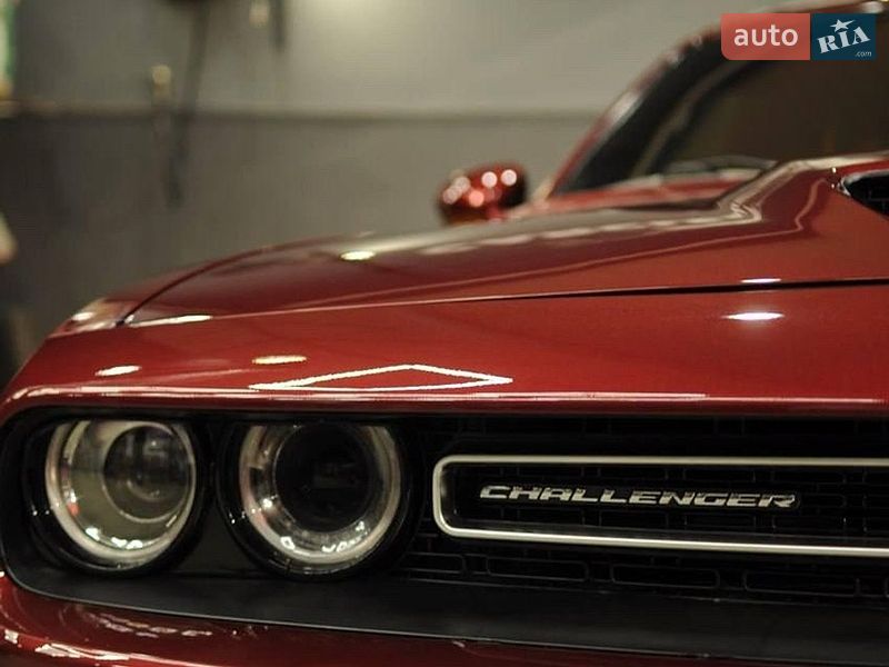 Купе Dodge Challenger 2021 в Львові