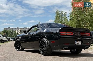 Купе Dodge Challenger 2017 в Киеве