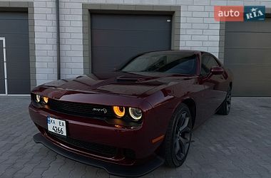 Купе Dodge Challenger 2017 в Києві