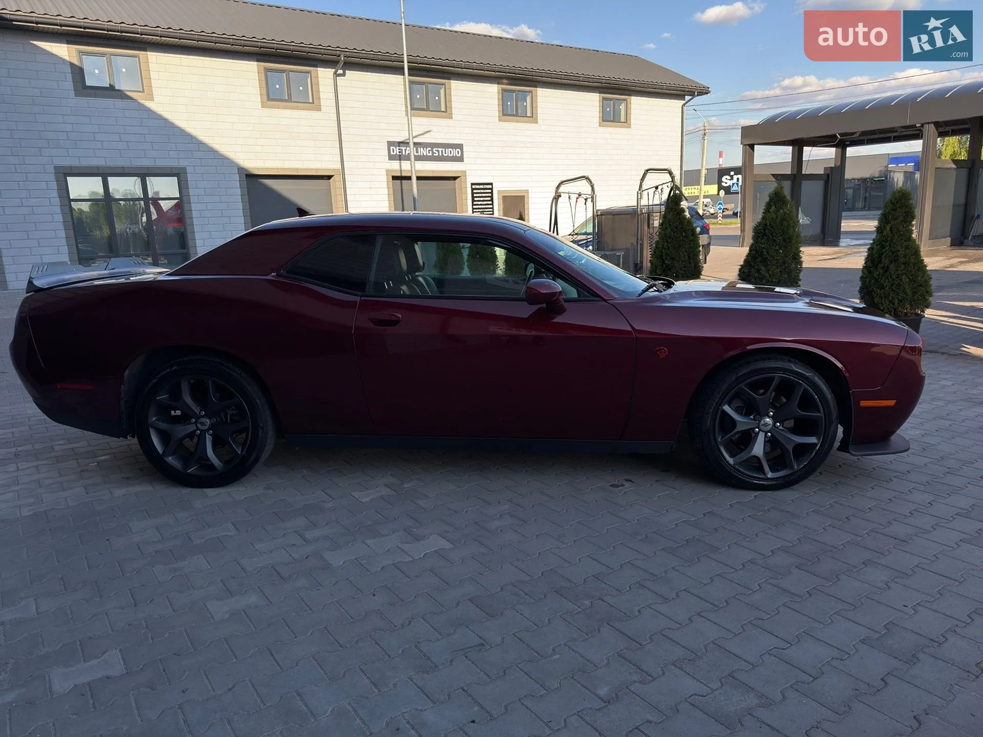 2017 Dodge Challenger - мініатюра 25