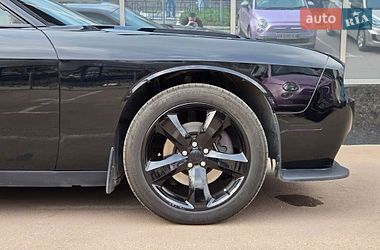 Купе Dodge Challenger 2017 в Києві