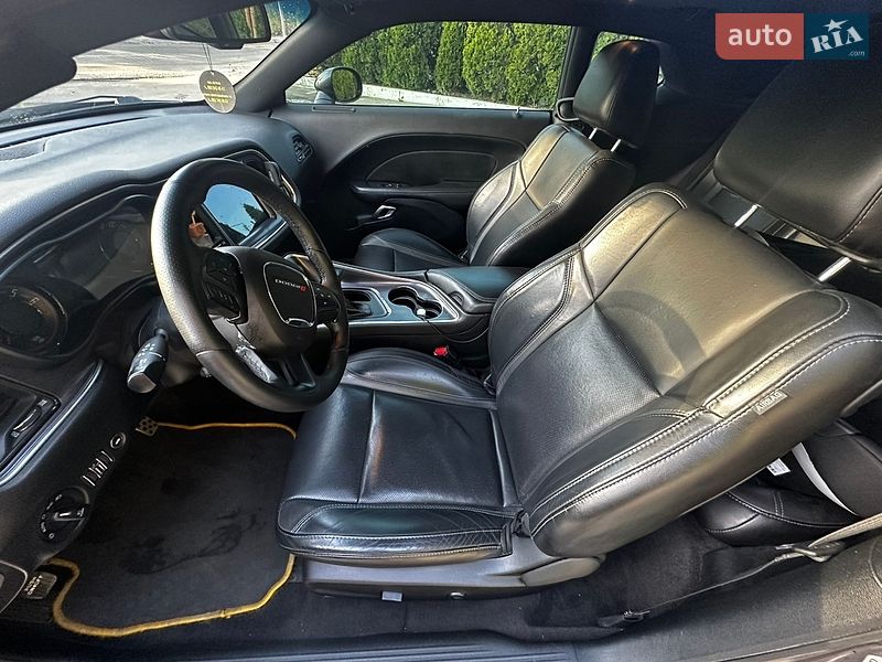 Купе Dodge Challenger 2018 в Киеве фото 14 Купе Dodge Challenger 2018 в Киеве
