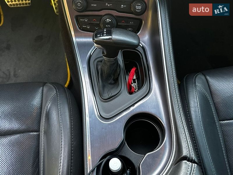 Купе Dodge Challenger 2018 в Киеве фото 17 Купе Dodge Challenger 2018 в Киеве