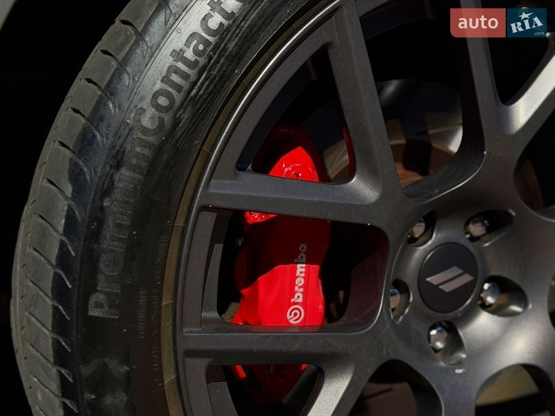 Купе Dodge Challenger 2018 в Чернівцях