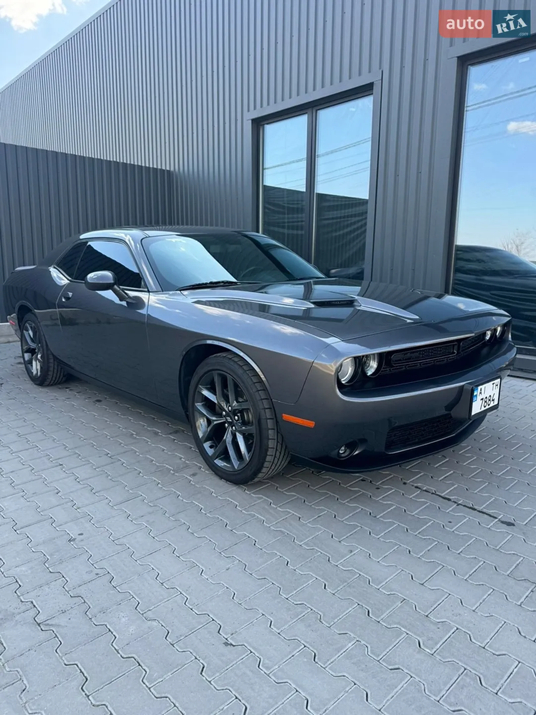 2019 Dodge Challenger - мініатюра 2