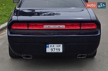 Купе Dodge Challenger 2013 в Сумах