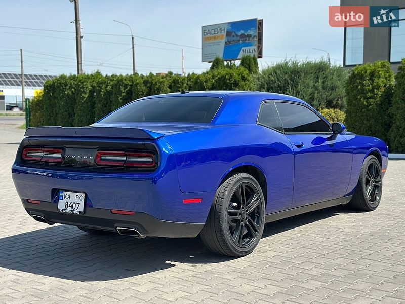 Купе Dodge Challenger 2020 в Луцьку фото 5 Купе Dodge Challenger 2020 в Луцьку