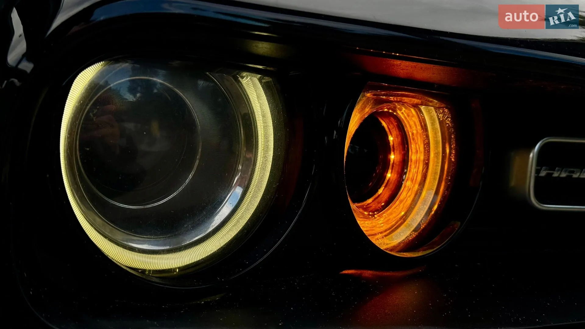 2017 Dodge Challenger - мініатюра 24