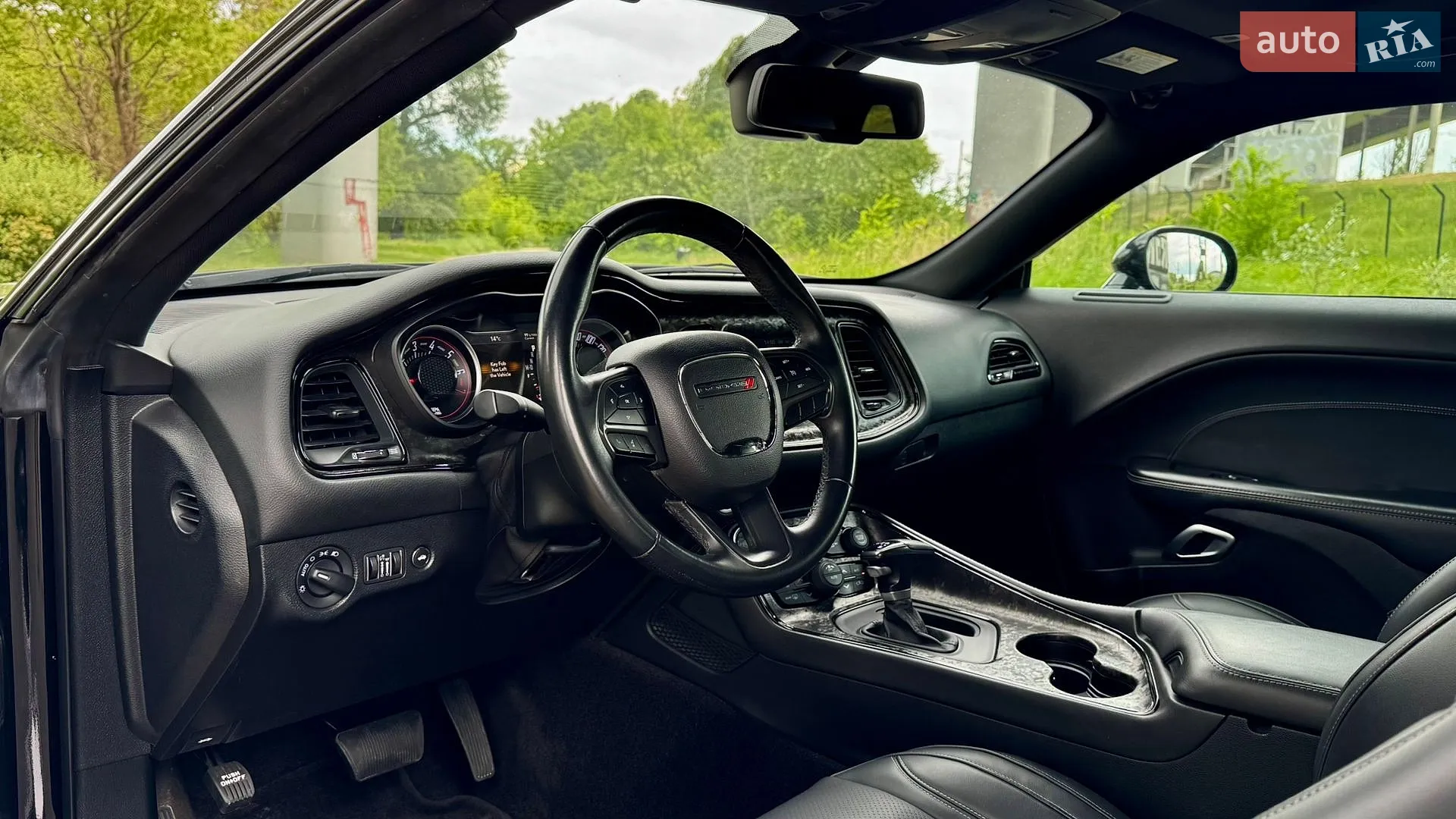 2017 Dodge Challenger - мініатюра 13