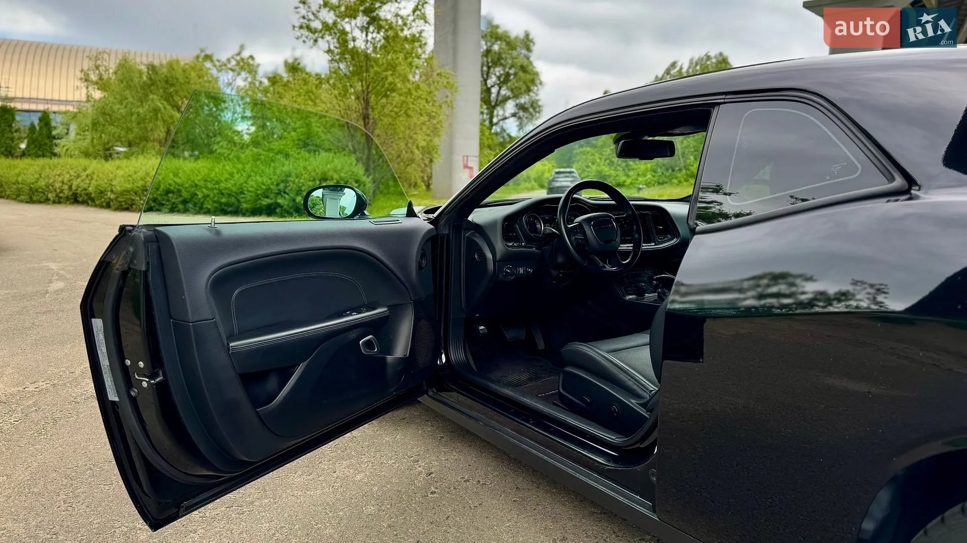 2017 Dodge Challenger - мініатюра 12