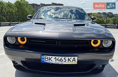 Купе Dodge Challenger 2019 в Львове