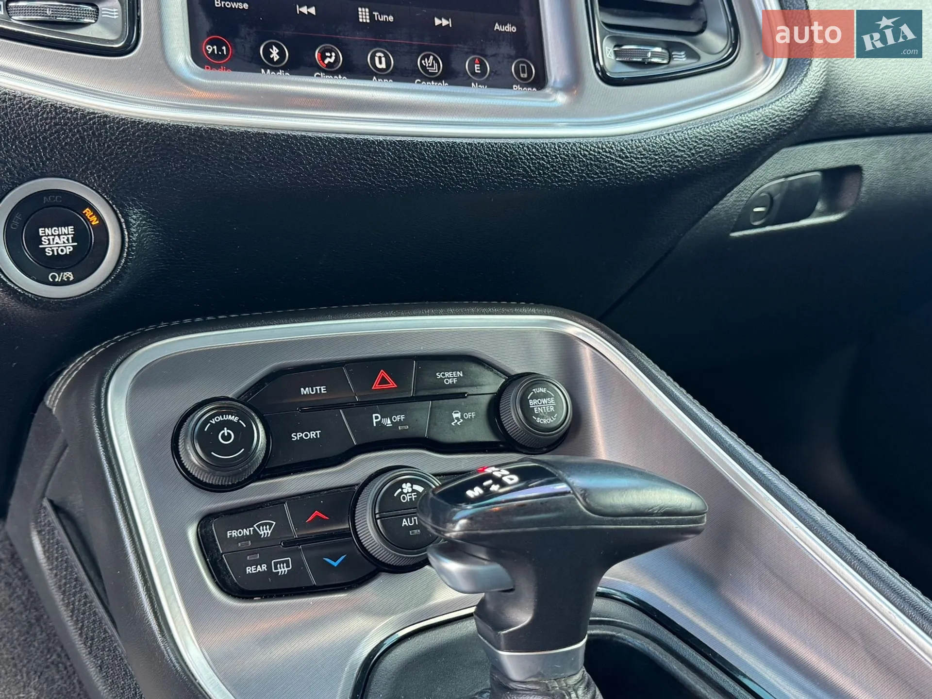 2019 Dodge Challenger - мініатюра 23