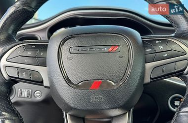 Купе Dodge Challenger 2019 в Львове