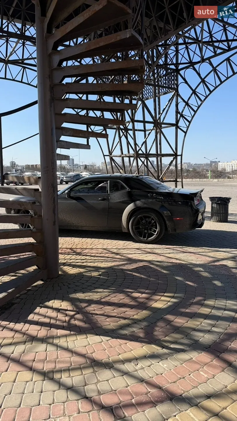 2016 Dodge Challenger - мініатюра 3