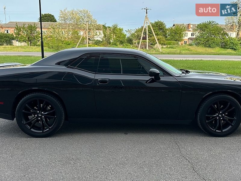 Купе Dodge Challenger 2017 в Білій Церкві фото 12 Купе Dodge Challenger 2017 в Білій Церкві