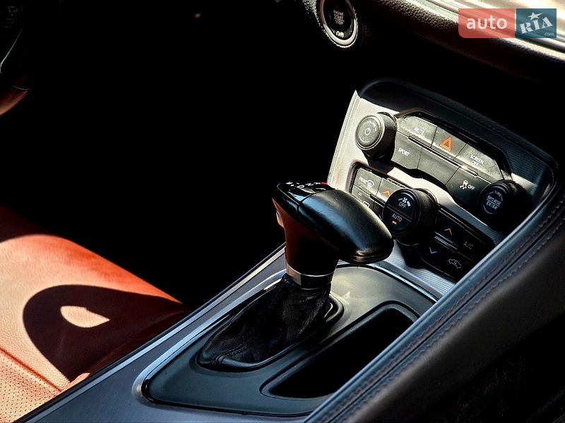 Купе Dodge Challenger 2023 в Черновцах