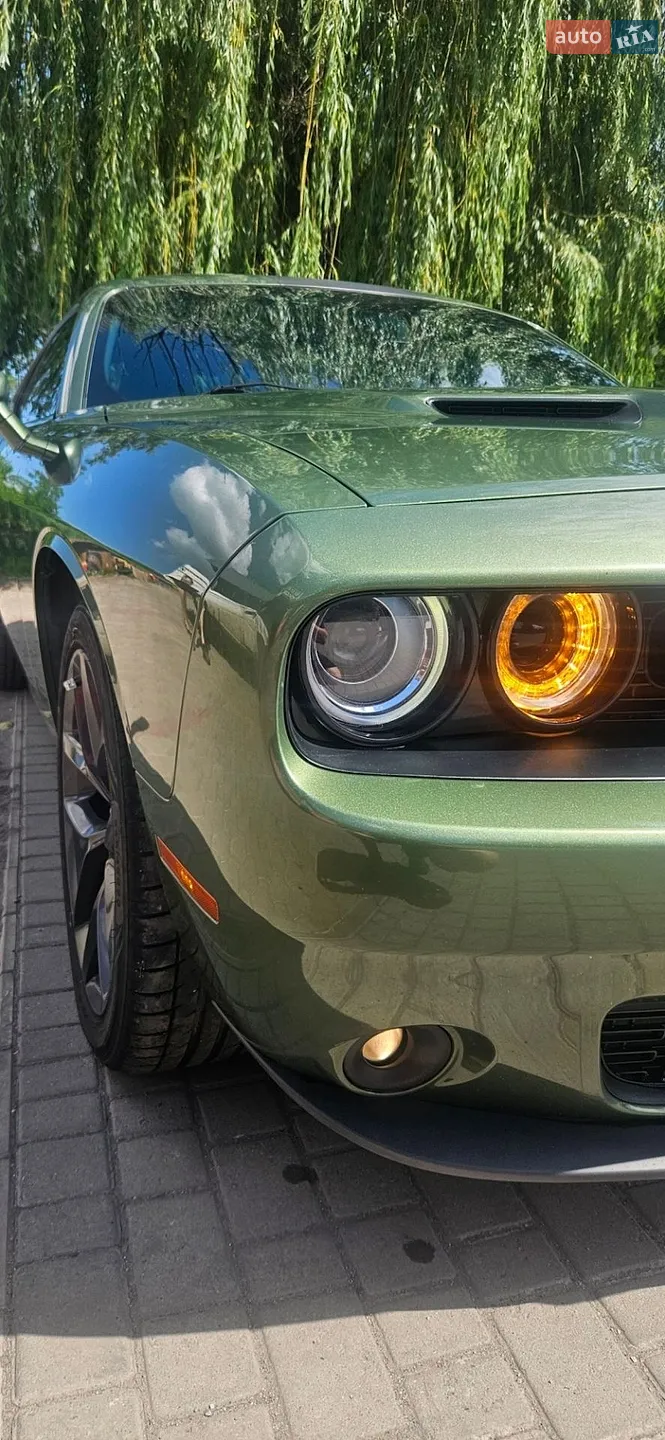 2018 Dodge Challenger - мініатюра 2