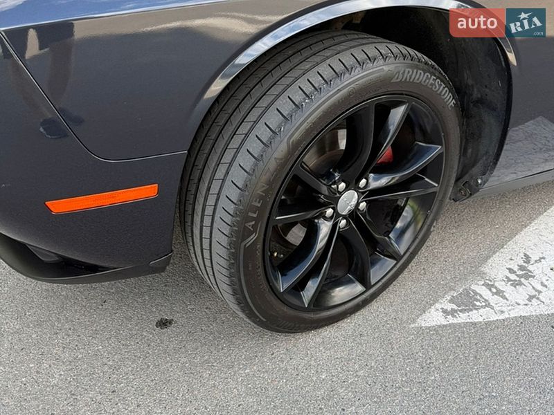 Купе Dodge Challenger 2016 в Киеве