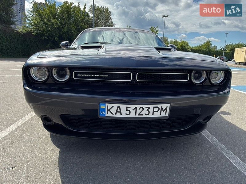 Купе Dodge Challenger 2016 в Киеве
