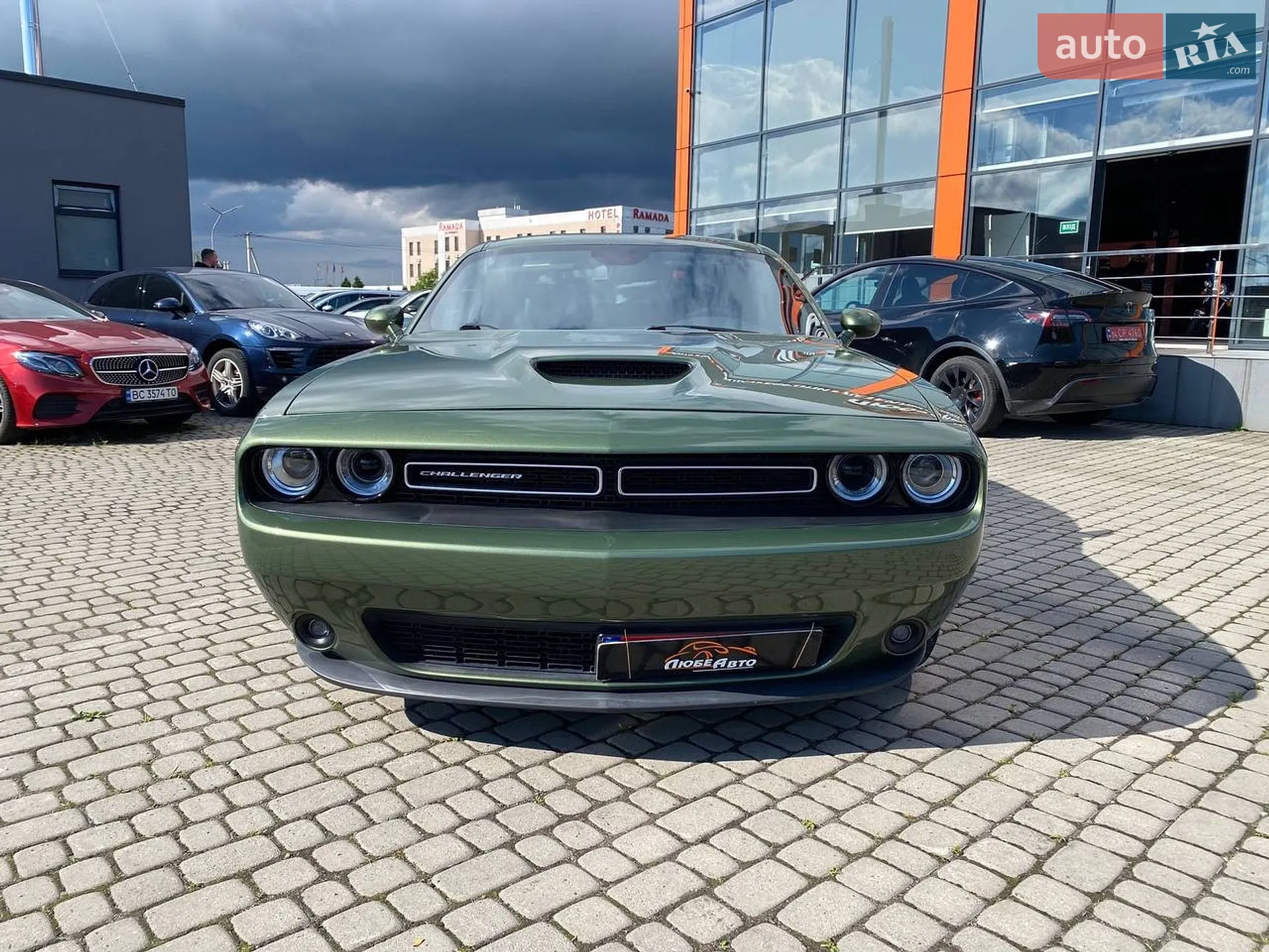 2022 Dodge Challenger - мініатюра 2