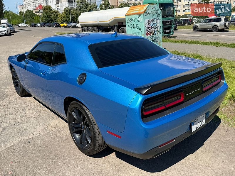 Купе Dodge Challenger 2018 в Києві