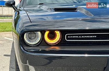 Купе Dodge Challenger 2017 в Киеве