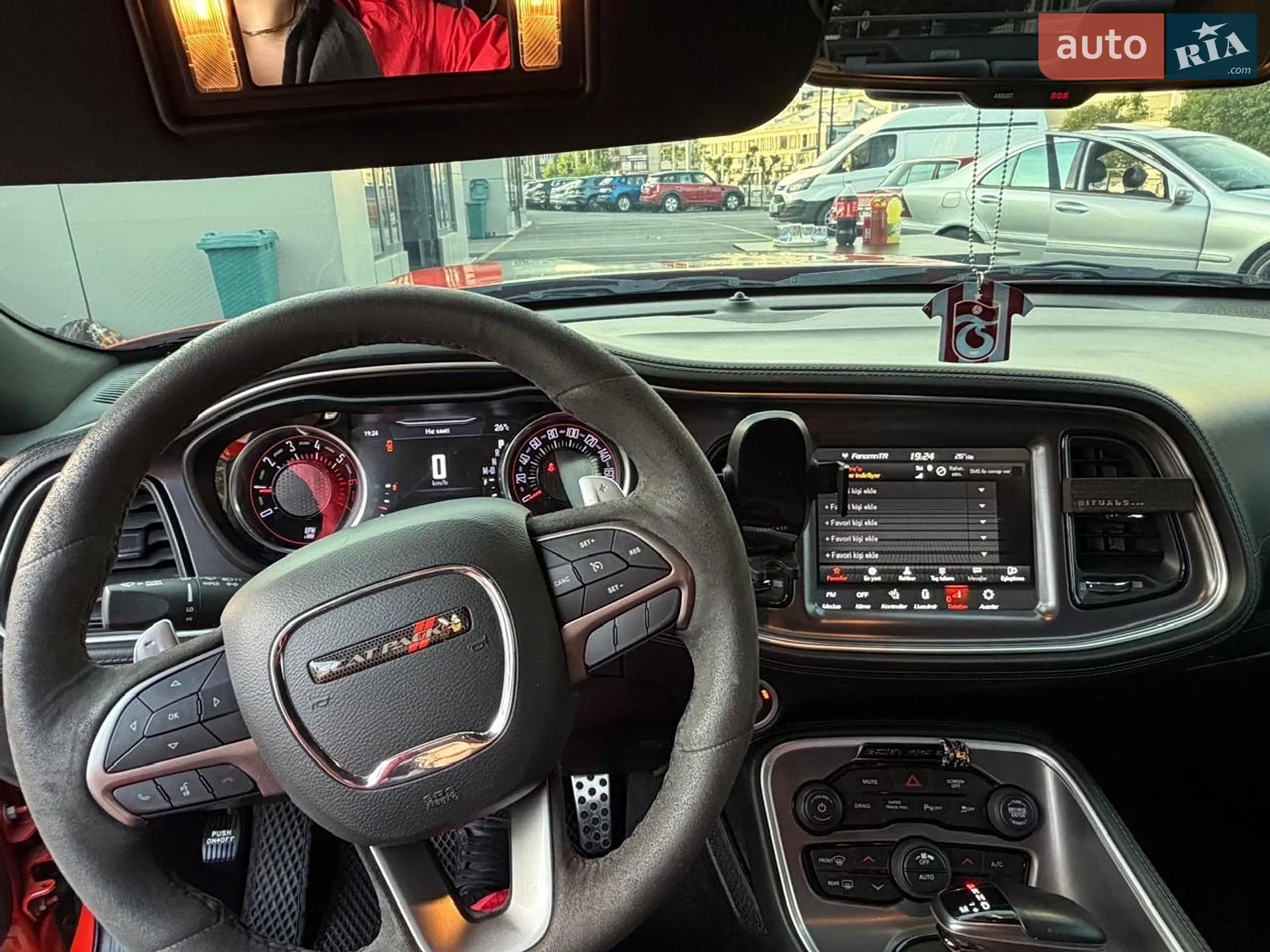 2021 Dodge Challenger - мініатюра 10