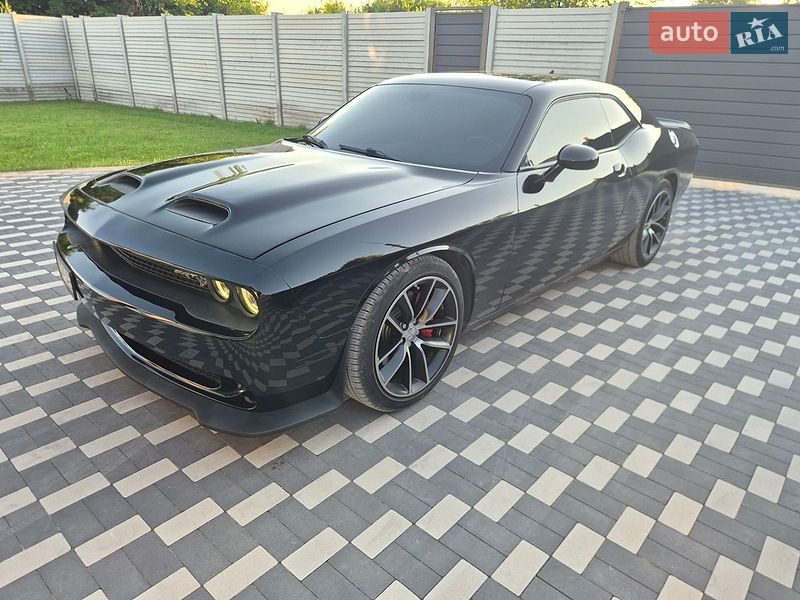 Купе Dodge Challenger 2018 в Каменском