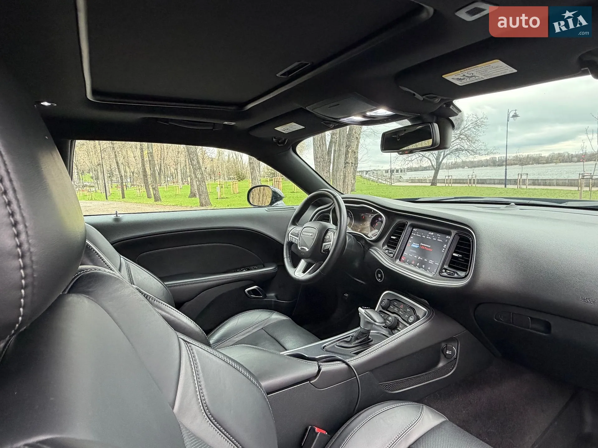2017 Dodge Challenger - мініатюра 45