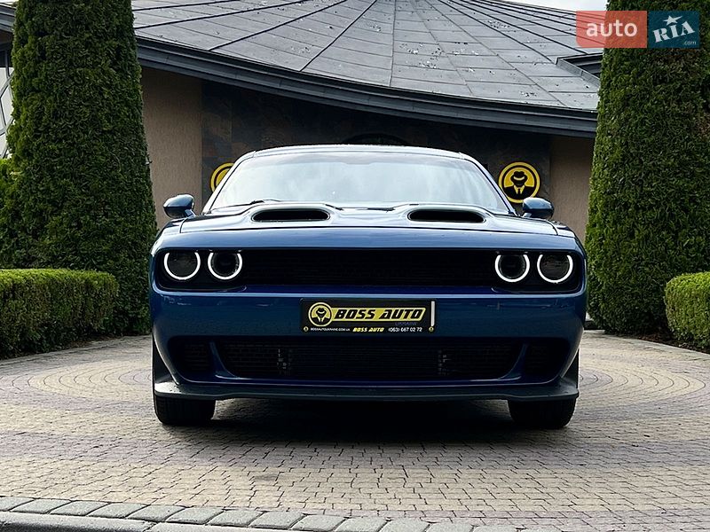 Купе Dodge Challenger 2020 в Львове