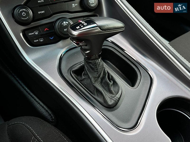 Купе Dodge Challenger 2020 в Львове