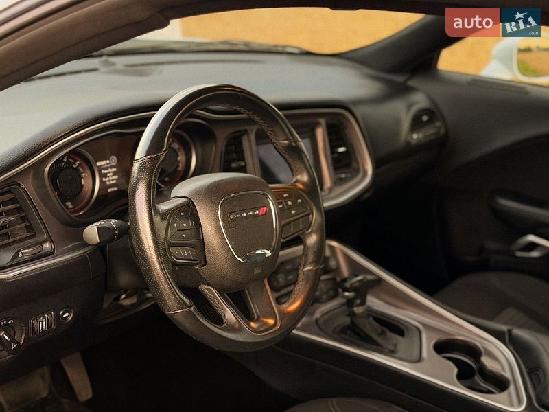 Купе Dodge Challenger 2022 в Києві