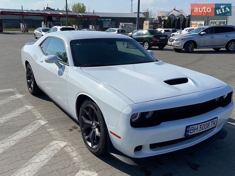 Dodge Challenger, фото з оголошення