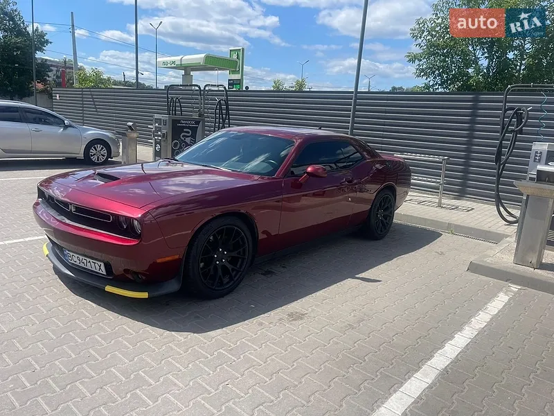 Dodge Challenger