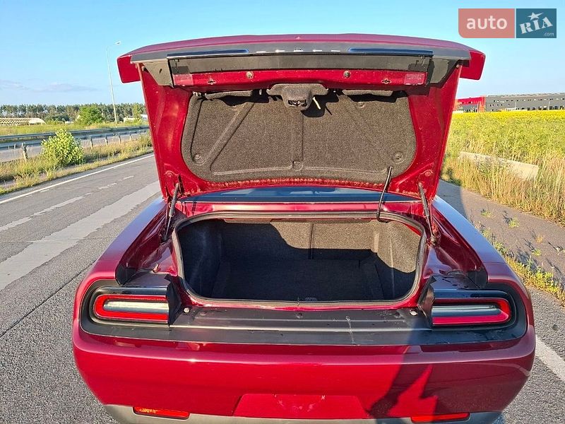 Купе Dodge Challenger 2019 в Житомирі