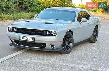 Купе Dodge Challenger 2021 в Киеве фото 6 Купе Dodge Challenger 2021 в Киеве