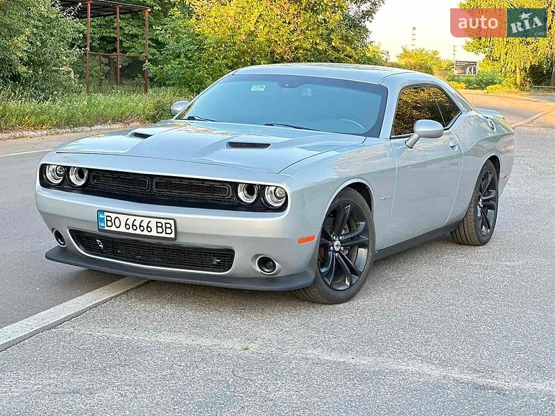 Купе Dodge Challenger 2021 в Киеве фото 6 Купе Dodge Challenger 2021 в Киеве